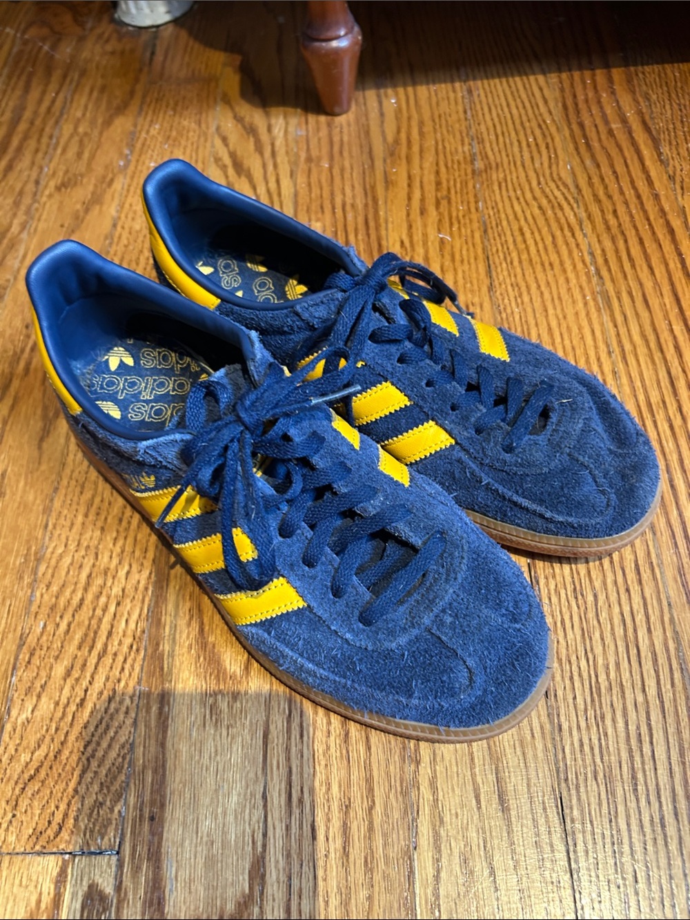adidas  Spezial Low-Top Sneakers in Navy and Yellow sold out color
